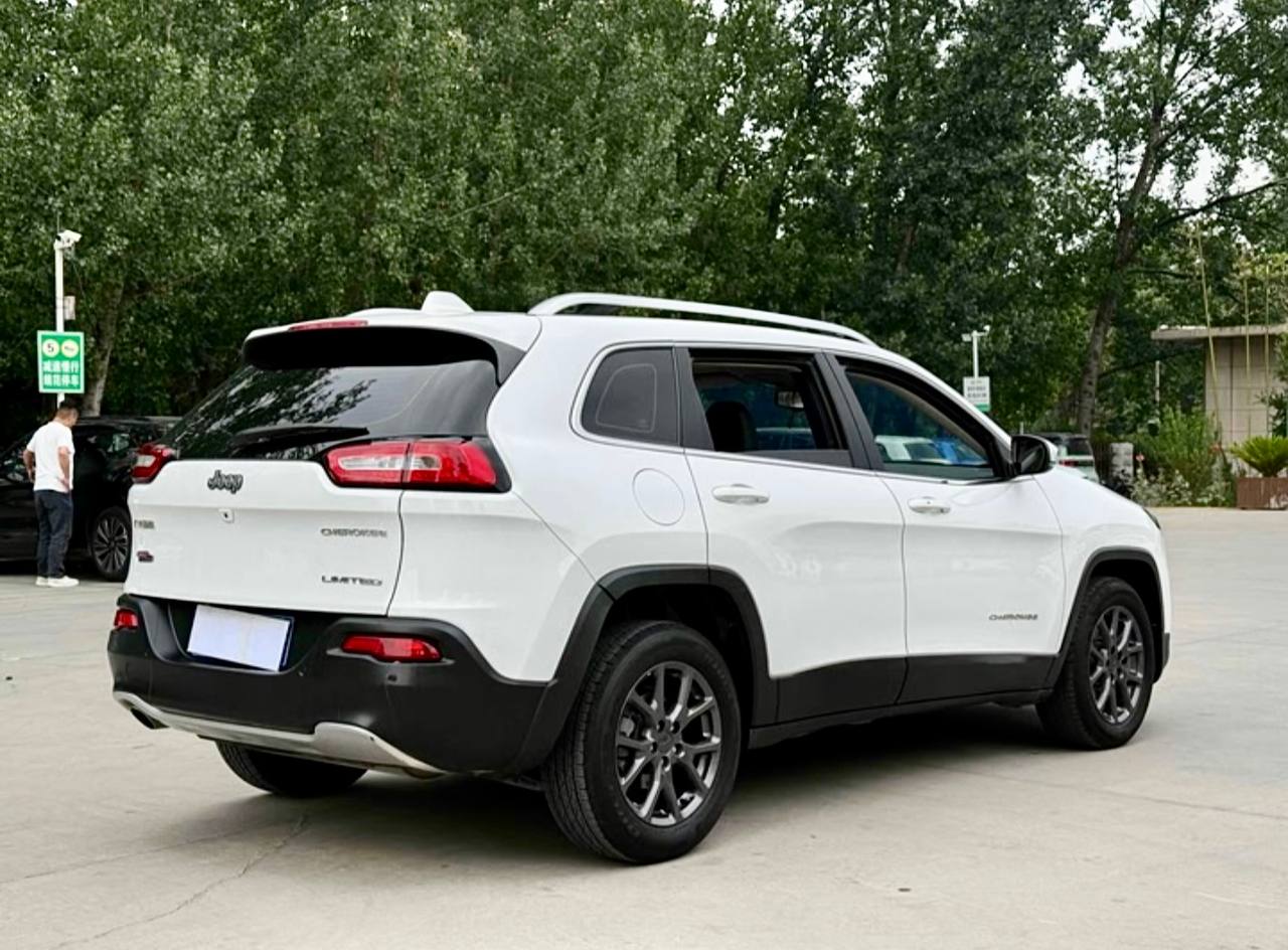 Jeep Cherokee