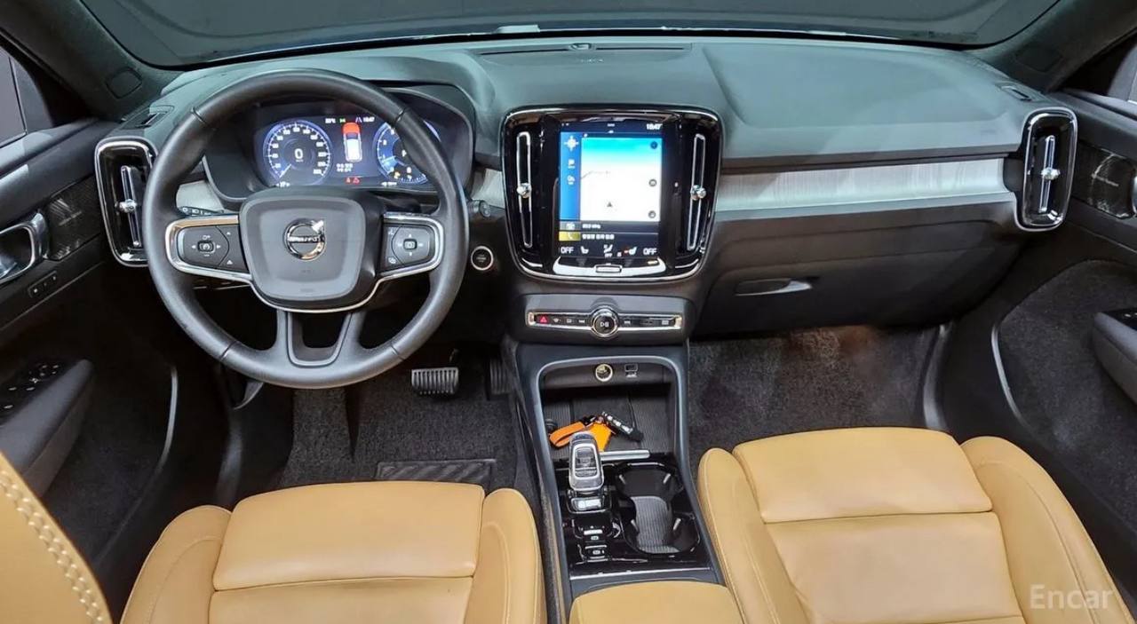 Volvo XC40 🚘